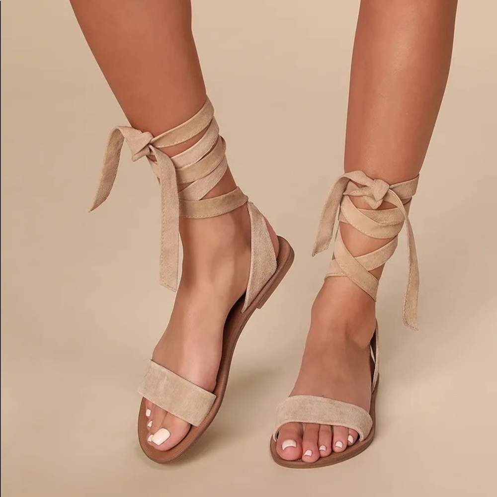 NWB Steve Madden Reputation Sandals